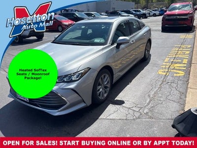 2020 Toyota Avalon Hybrid XLE