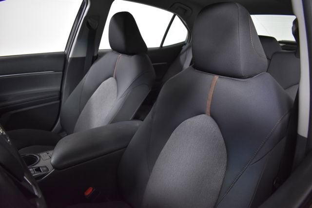 2018 Toyota Camry Hybrid LE