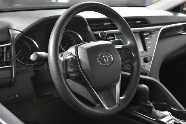 2018 Toyota Camry Hybrid LE