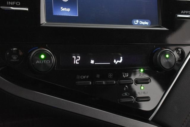 2018 Toyota Camry Hybrid LE