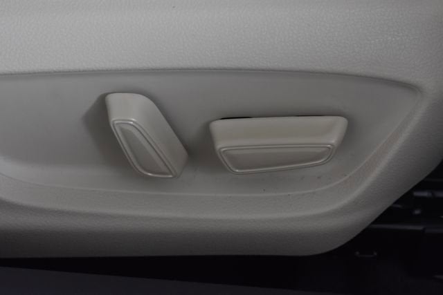 2021 Toyota Camry Hybrid XLE