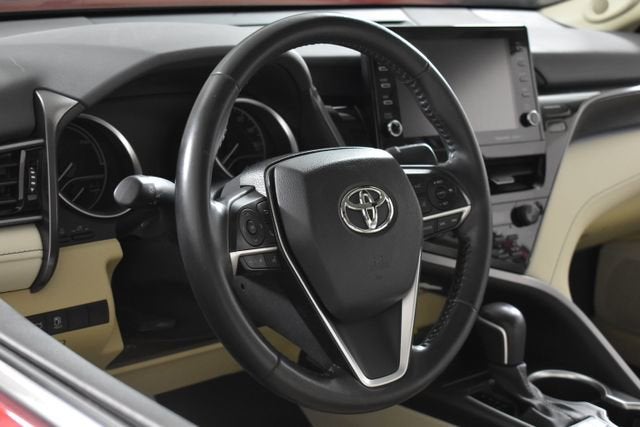 2021 Toyota Camry Hybrid XLE