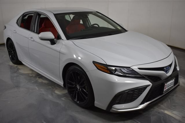 2024 Toyota Camry Hybrid XSE