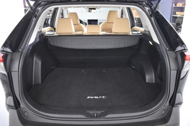 2023 Toyota RAV4 Hybrid LE