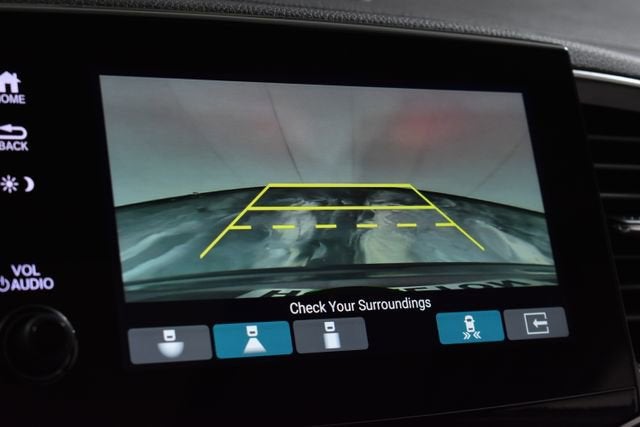 2022 Honda Pilot Touring 8-Passenger