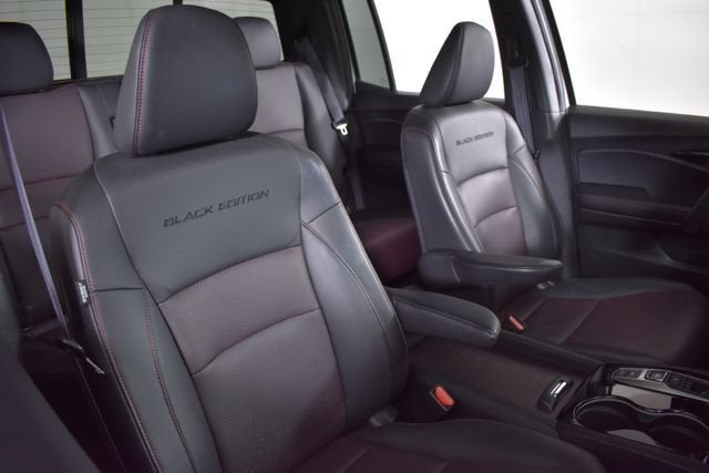 2022 Honda Ridgeline Black Edition