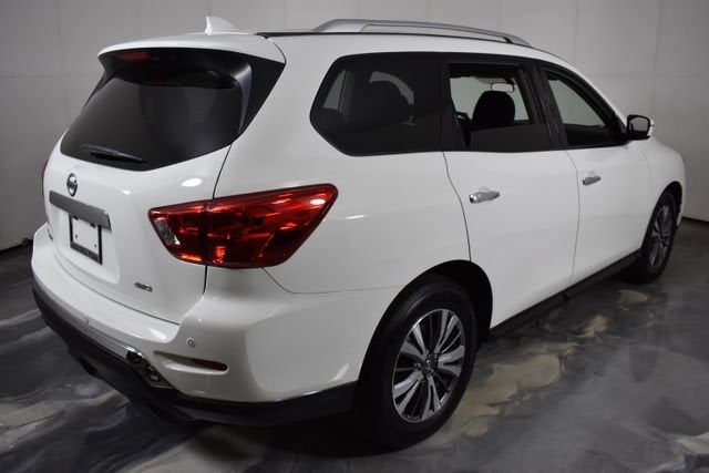 2019 Nissan Pathfinder S