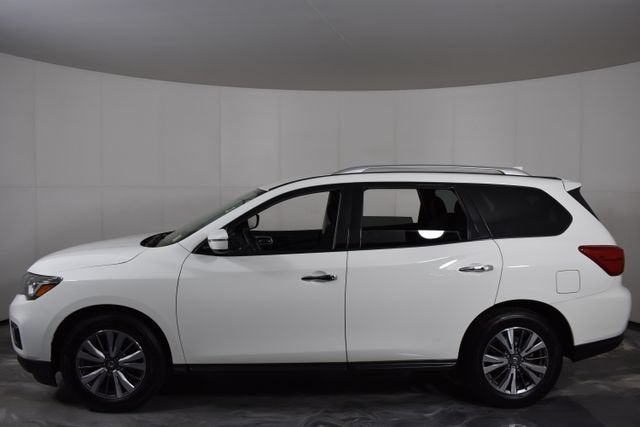 2019 Nissan Pathfinder S