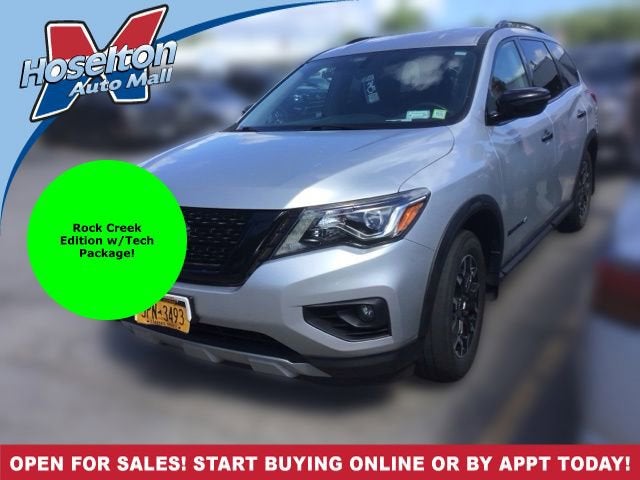 2019 Nissan Pathfinder SV