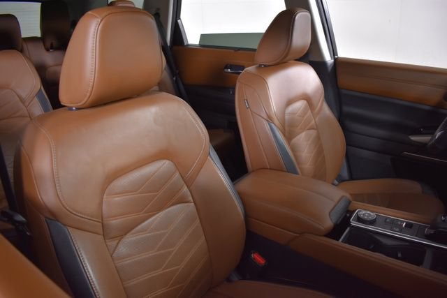 2022 Nissan Pathfinder Platinum
