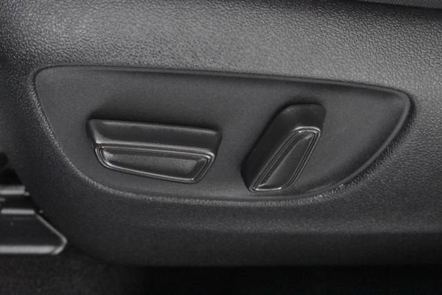 2023 Toyota Highlander Hybrid LE