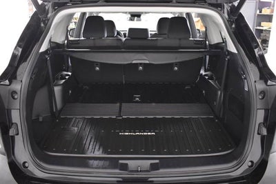 2023 Toyota Highlander Hybrid LE