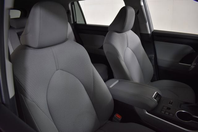 2023 Toyota Highlander Hybrid LE