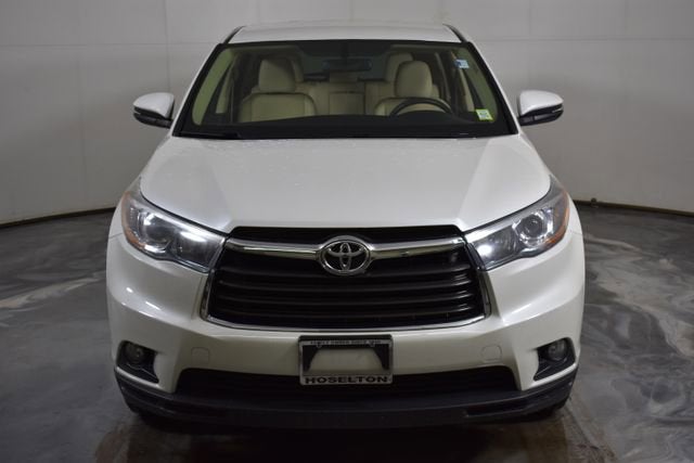 2016 Toyota Highlander LE