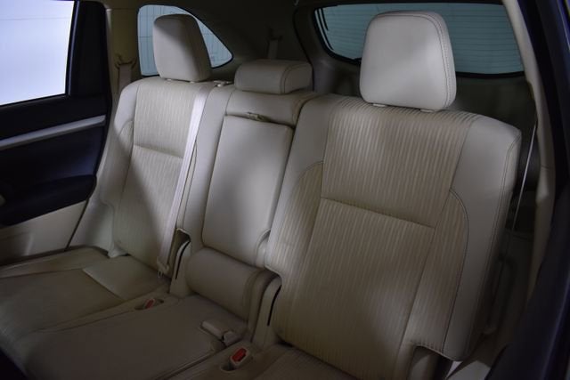 2016 Toyota Highlander LE