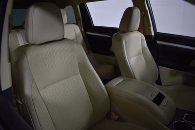 2016 Toyota Highlander LE