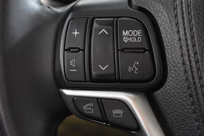 2016 Toyota Highlander LE