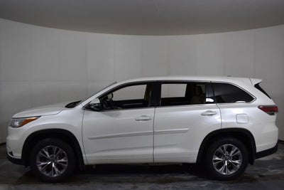 2016 Toyota Highlander LE