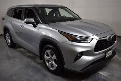 2022 Toyota Highlander LE