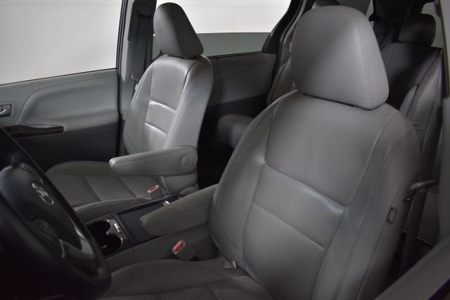 2016 Toyota Sienna Ltd