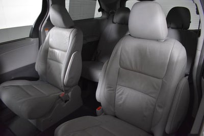 2016 Toyota Sienna Ltd
