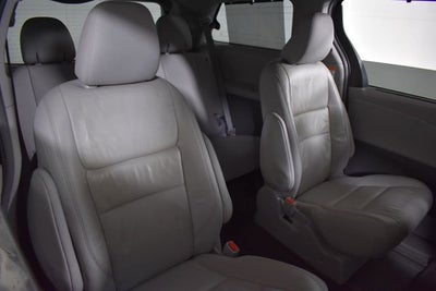 2016 Toyota Sienna Ltd