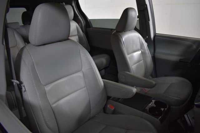 2016 Toyota Sienna Ltd
