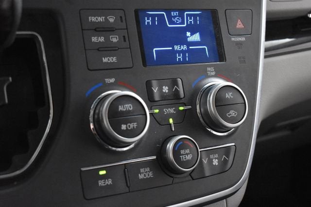 2016 Toyota Sienna Ltd