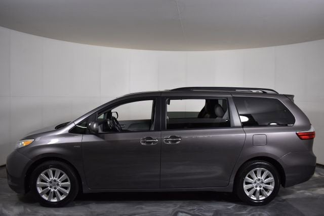 2016 Toyota Sienna Ltd