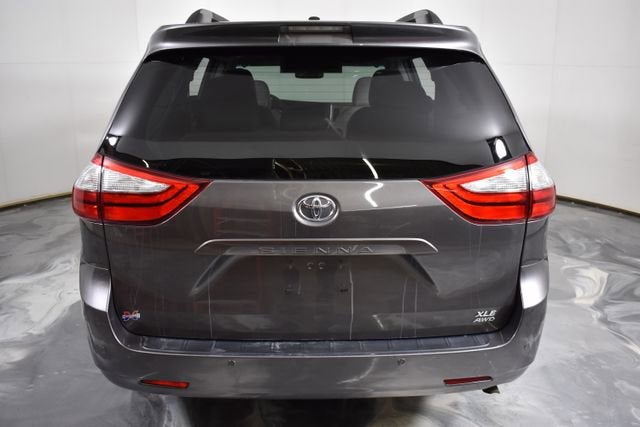 2016 Toyota Sienna Ltd