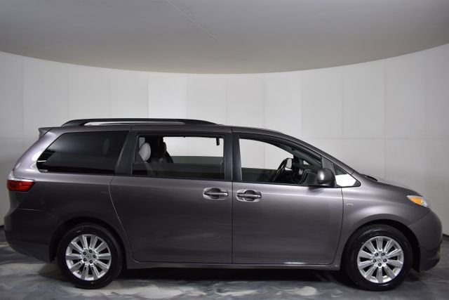 2016 Toyota Sienna Ltd
