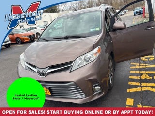 2019 Toyota Sienna XLE