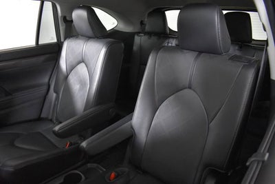 2022 Toyota Highlander Hybrid Platinum