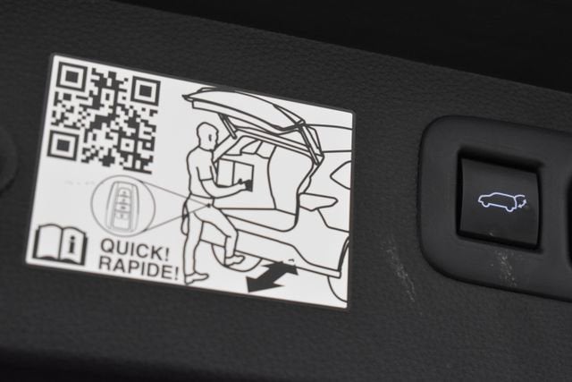 2022 Toyota Highlander Hybrid Platinum