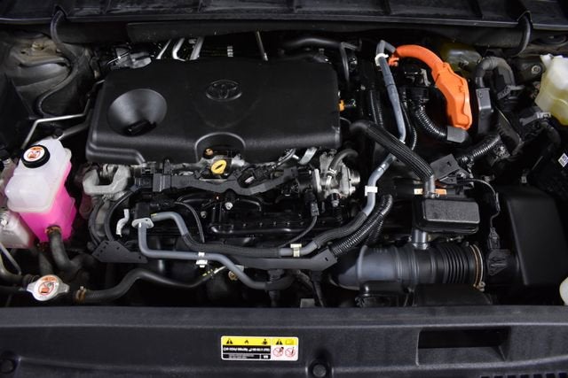 2022 Toyota Highlander Hybrid Platinum