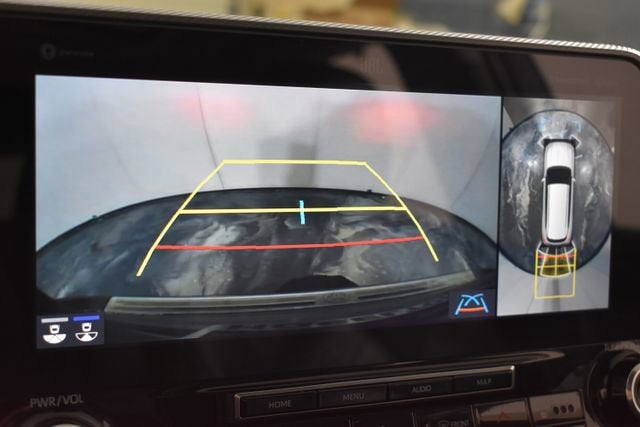 2022 Toyota Highlander Hybrid Platinum