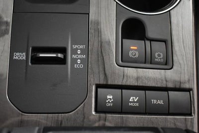 2022 Toyota Highlander Hybrid Platinum