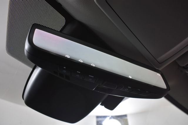 2022 Toyota Highlander Hybrid Platinum