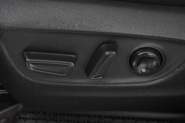 2025 Toyota Sienna Platinum