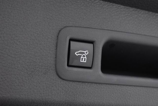 2025 Toyota Sienna Platinum