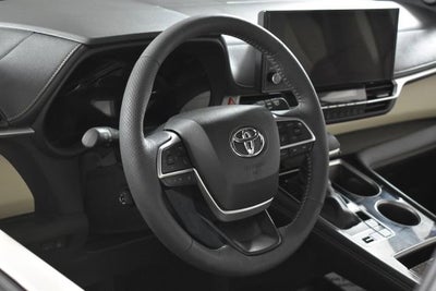 2025 Toyota Sienna Platinum