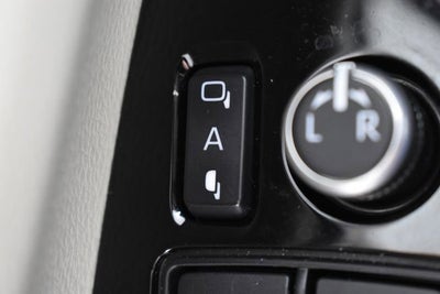 2025 Toyota Sienna Platinum