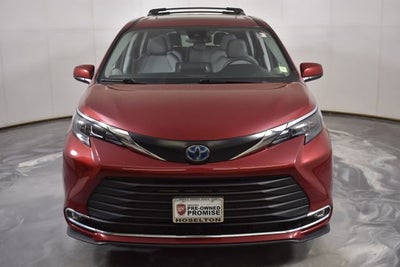 2024 Toyota Sienna XLE