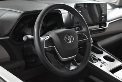 2024 Toyota Sienna XLE