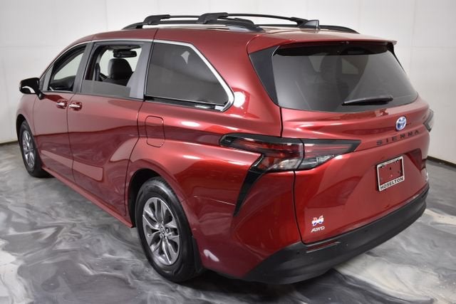 2024 Toyota Sienna XLE