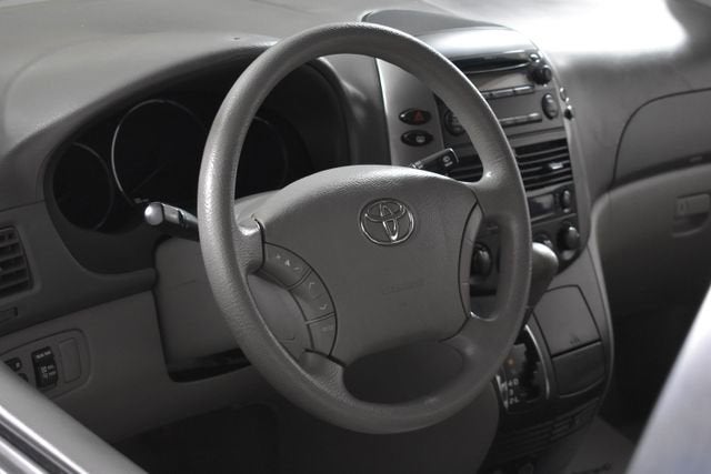 2010 Toyota Sienna CE