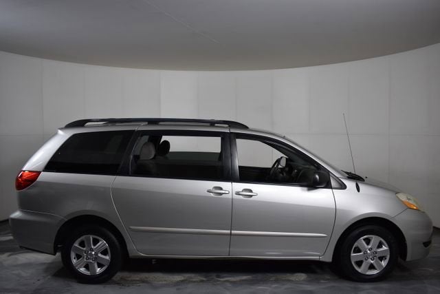 2010 Toyota Sienna CE