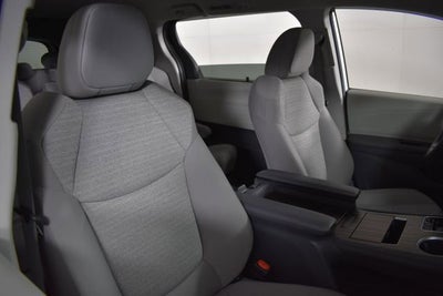 2023 Toyota Sienna LE