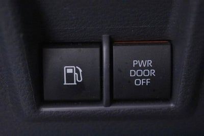 2023 Toyota Sienna LE