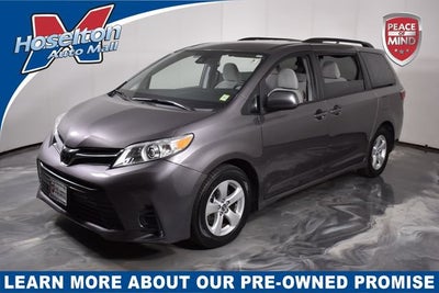 2019 Toyota Sienna LE Auto Access Seat